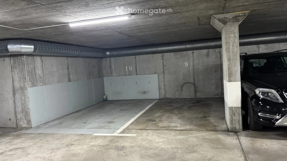 Posto auto nel 4052 Gellert