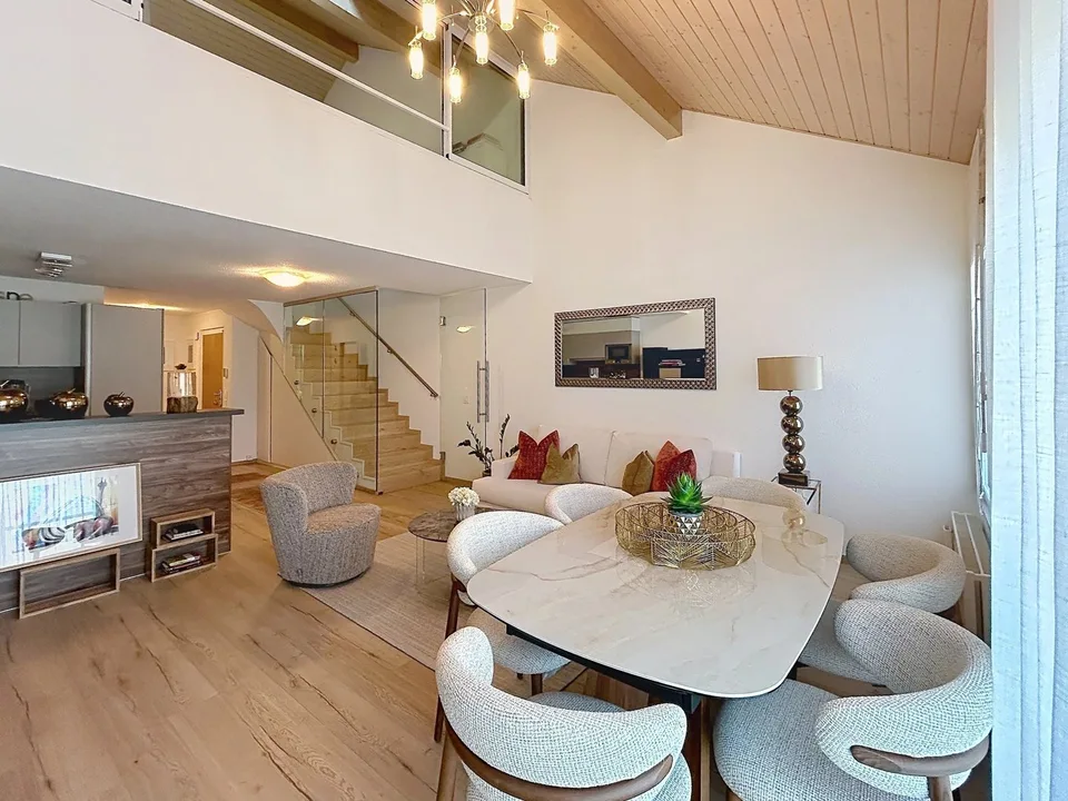 EXCLUSIVITY! Bright duplex - Eligible for CASATAX