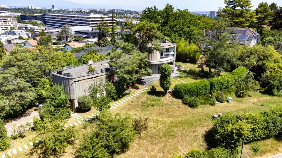 Villa ispirata a Le Corbusier - Arare