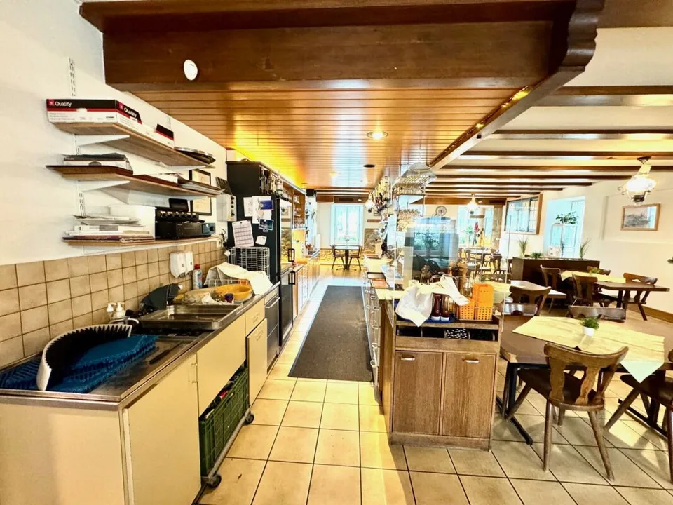 Restaurant & Pzzeria zu Vermieten