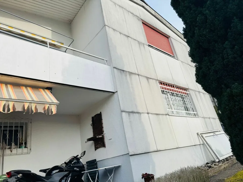 Casa unifamiliare di 6,5 locali con progetto di costruzione supplementare.