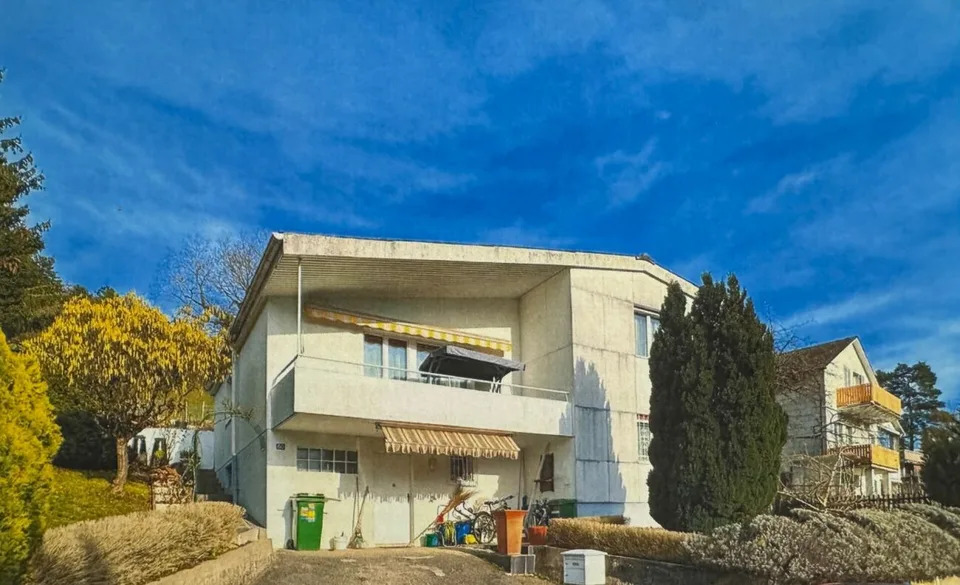 6.5 Zimmer Einfamilienhaus mit zusätzlich Bauprojekt.