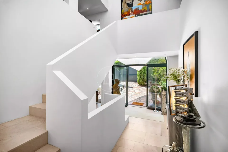 Elegant character property close to Morges, panoramic view of the Alps