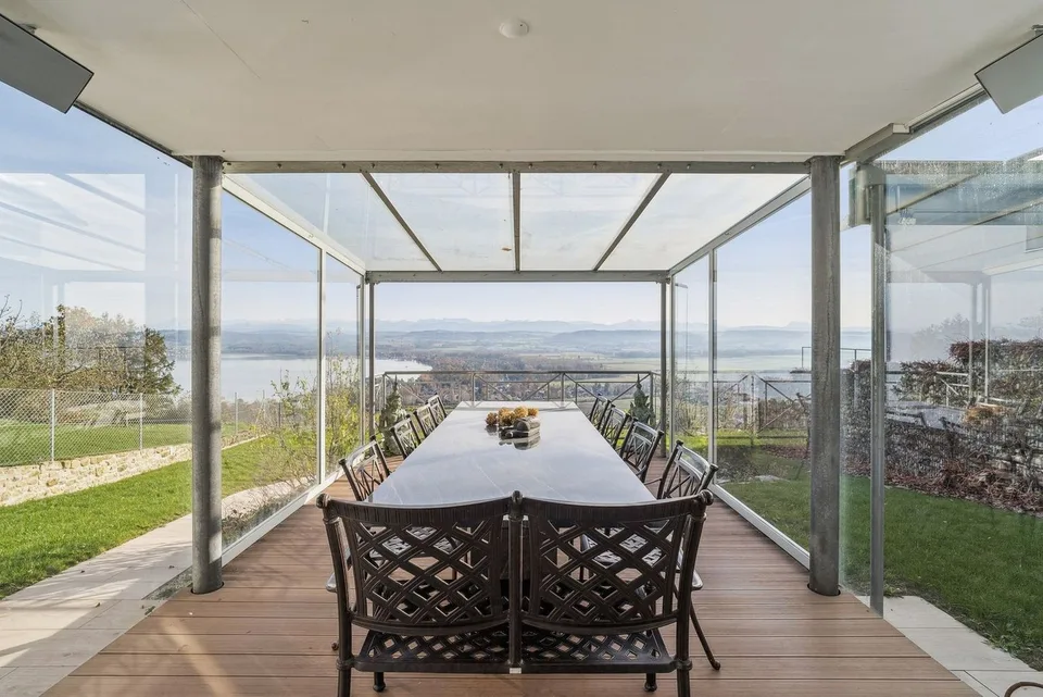 Exceptional property with lake view in Bellerive