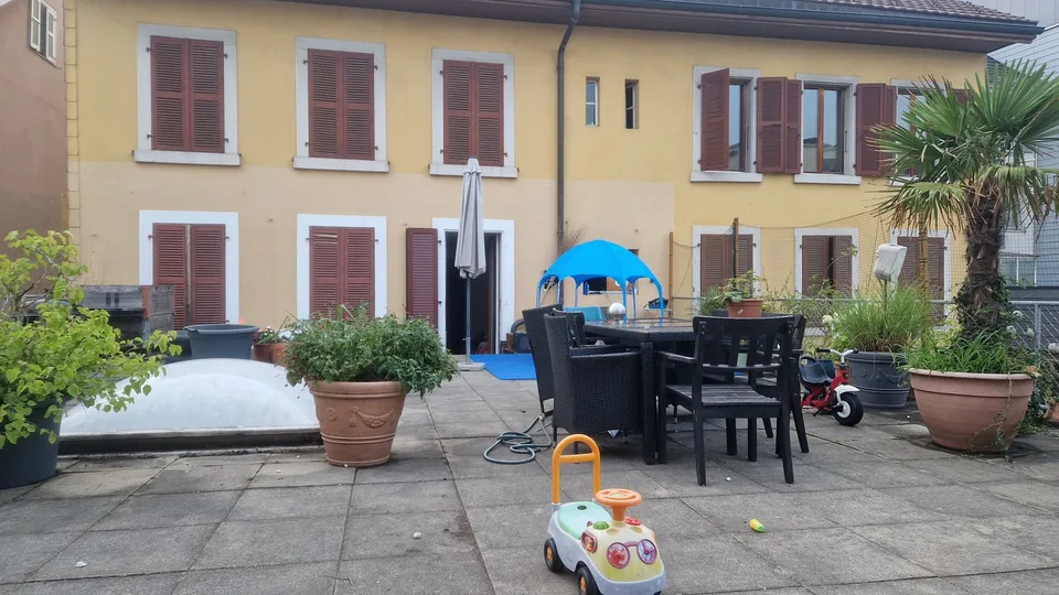 Charmant appartement 3.5 pièces avec terrasse sur Bözingenstrasse à Biel – disponible immédiatement ! – photo 8 sur 10