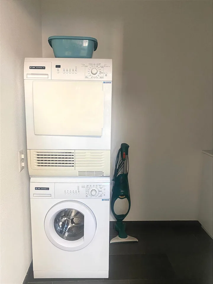 Einzigartiges, möbliertes Penthouse, modern und hell mit Dachgarten – Foto 26 von 30