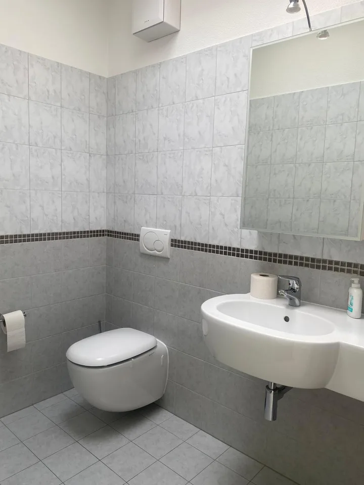 Einzigartiges, möbliertes Penthouse, modern und hell mit Dachgarten – Foto 12 von 30