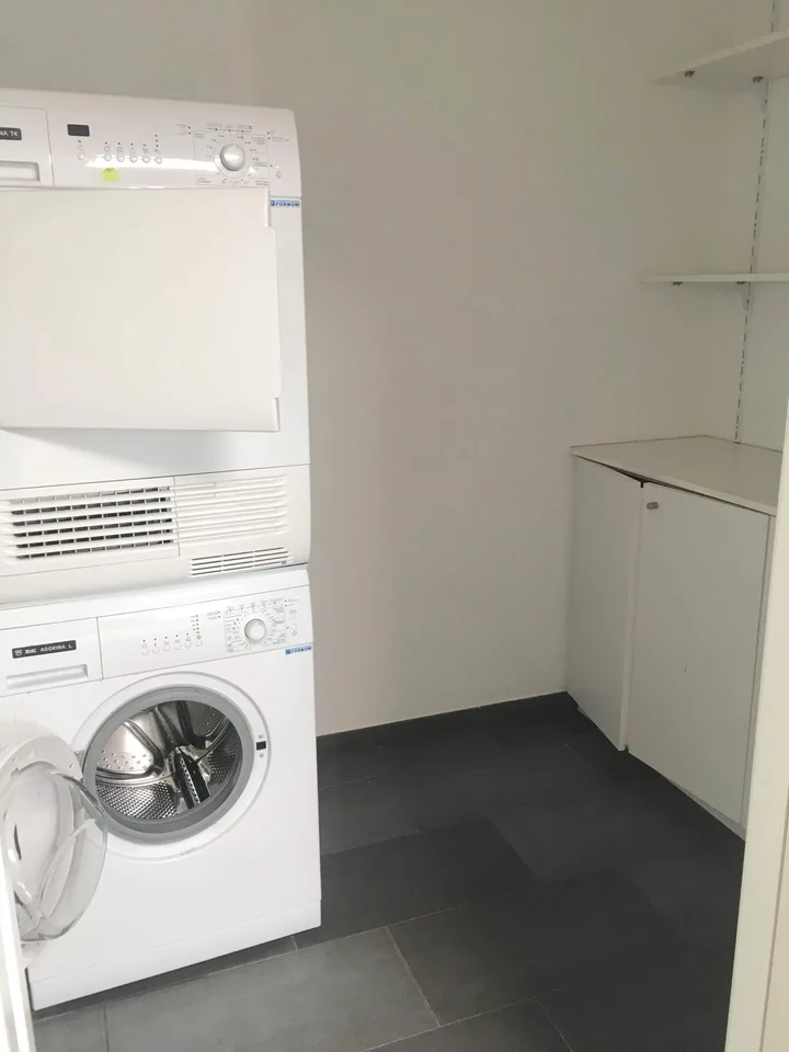 Einzigartiges, möbliertes Penthouse, modern und hell mit Dachgarten – Foto 25 von 30