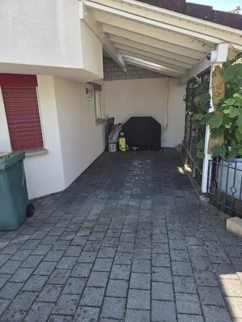 Helle 3.5-Zimmer-Wohnung mit Balkon in Siebnen – rollstuhlgängig & ruhig gelegen