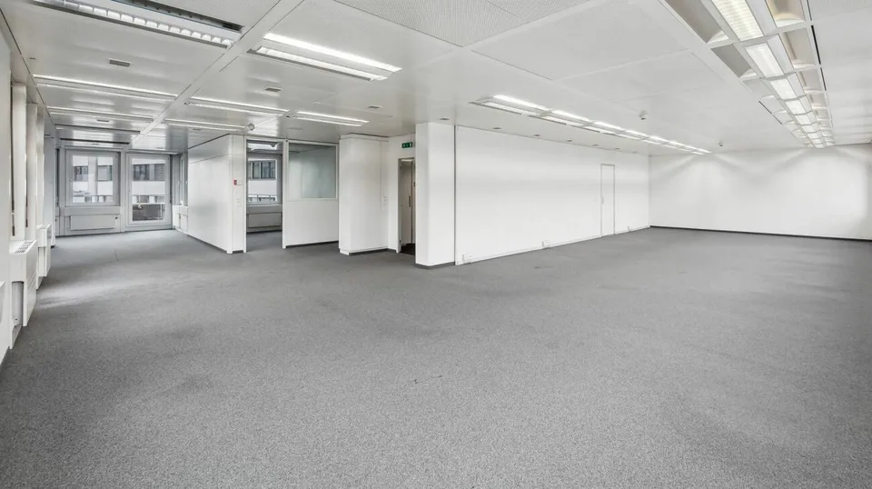Travailler au-dessus des toits de St-Gall: 231 m² de bureau avec terrasse