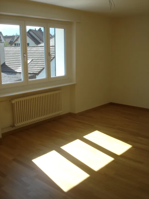 *** Charmante, helle 4-Zimmer-Wohnung in Turbenthal ***