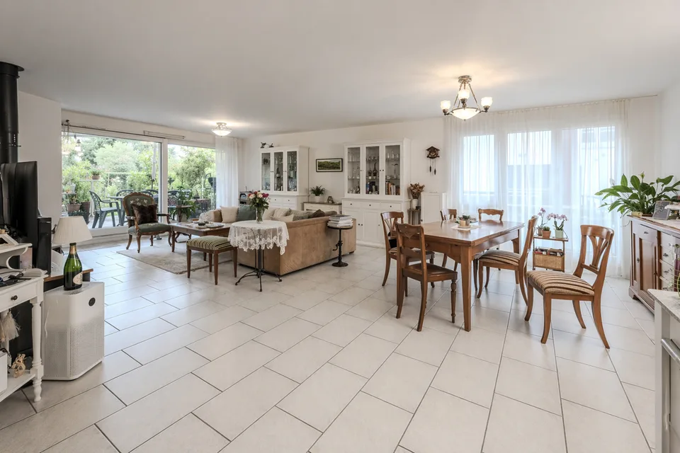 Appartement avec jardin et espace extérieur généreux