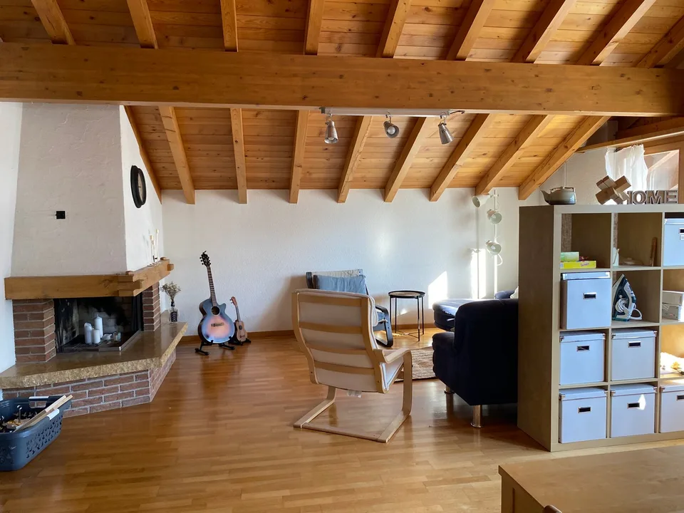 6.5 Zimmer-Wohnung mit Blick auf die schöne Bergwelt