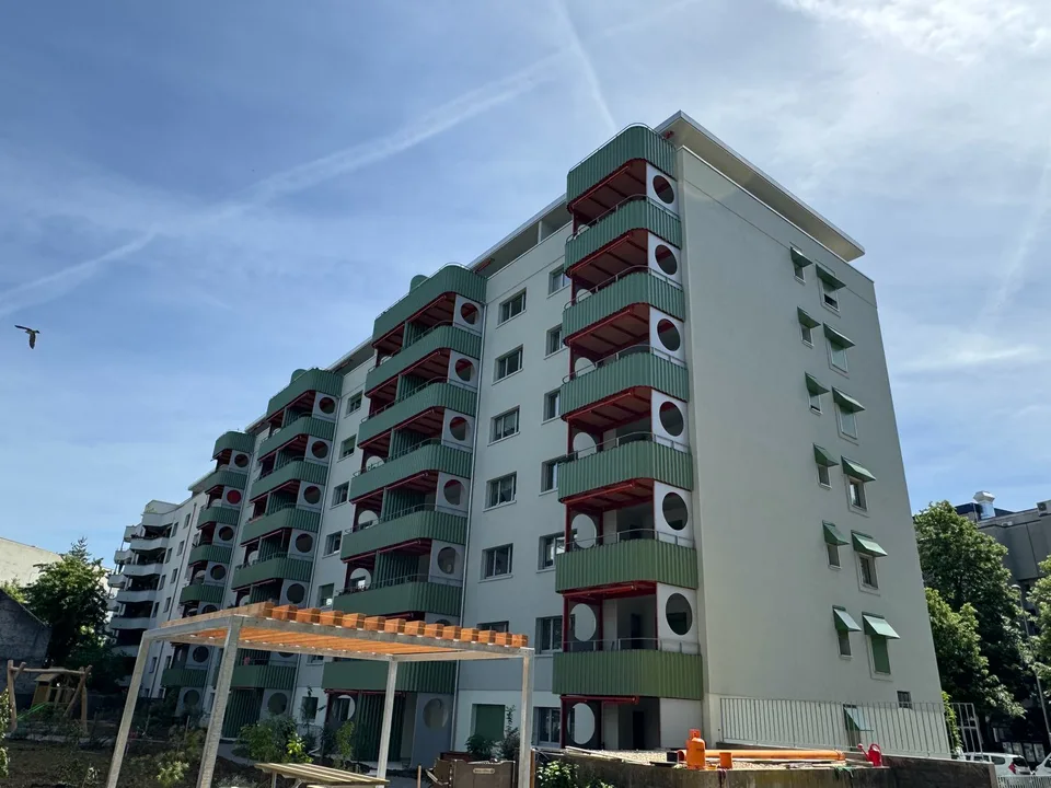 Grosszügige 3 Zimmer-Genossenschaftswohnung nahe zum Rhein!