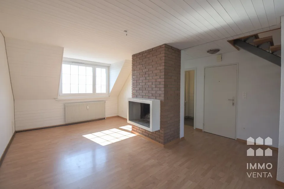 Sonnige 3-Zimmer-Maisonette mit Balkon / Duplex lumineux de 3 pièces avec balcon