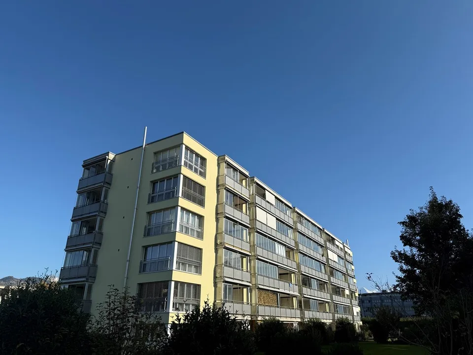 Wundervolle 3 1/2-Zimmerwohnung, 3. Stock links