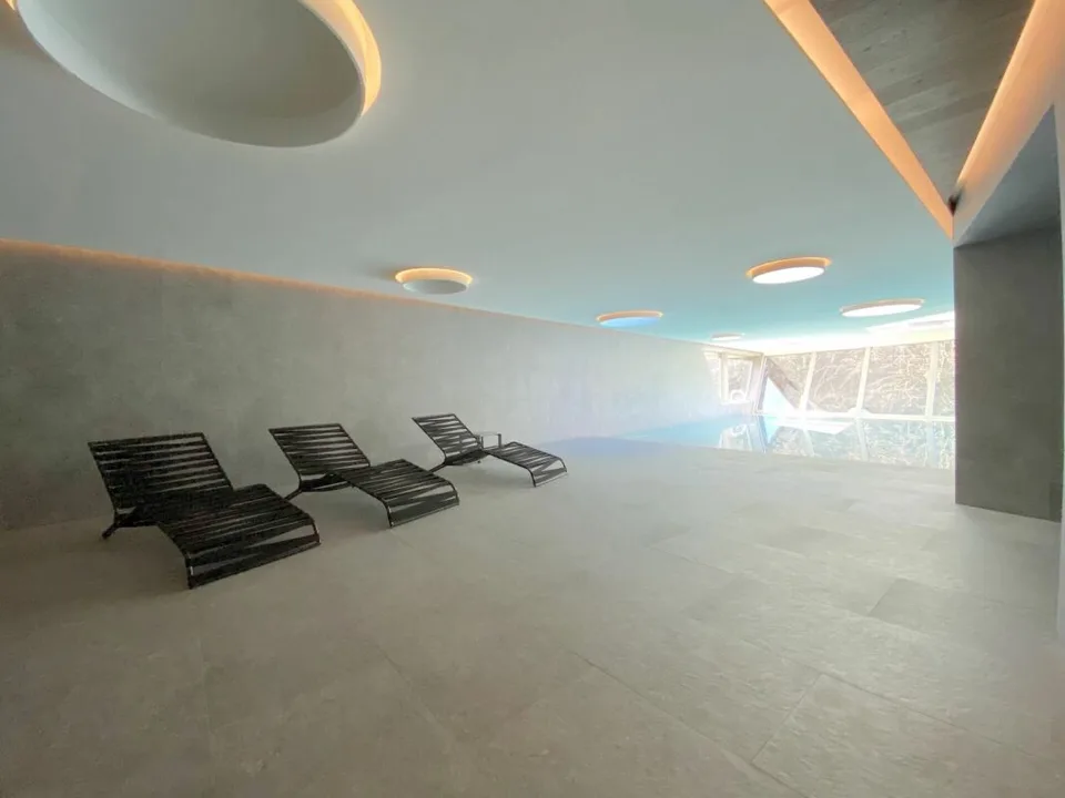 Luxuriöse 4.5-Zimmer-Wohnung mit Panoramaterrasse und Seeblick – Foto 9 von 10