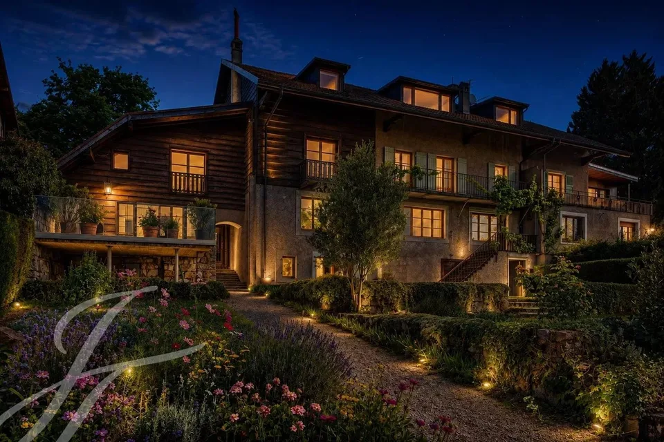 EXCLUSIVITY - Beautiful village house with panoramic lake view