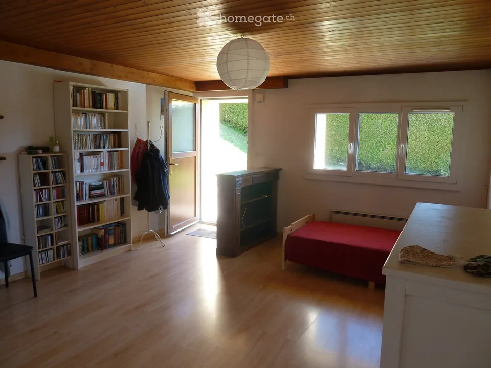 Tre camere con giardino, in mezzo ai campi