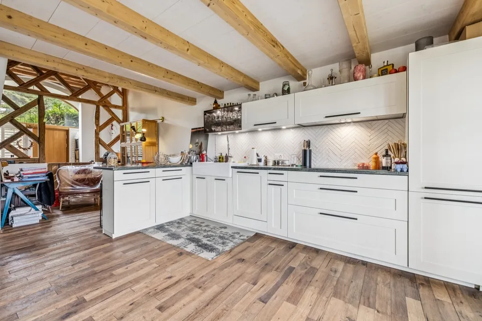 Körper eines Bauernhofs aus dem 19. Jahrhundert, komplett renoviert mit Panoramablick