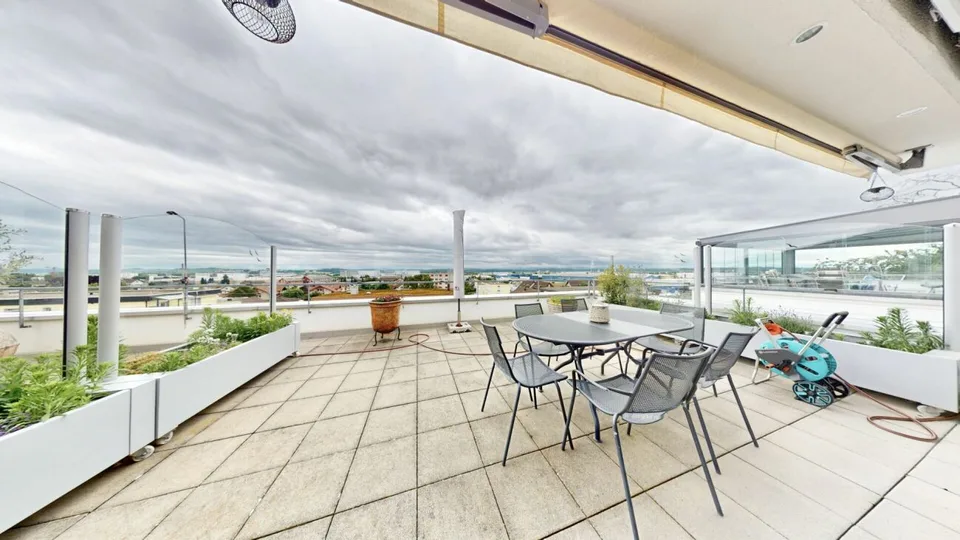 TRAUMHAFTE TERRASSENWOHNUNG MIT ALPENPANORAMA