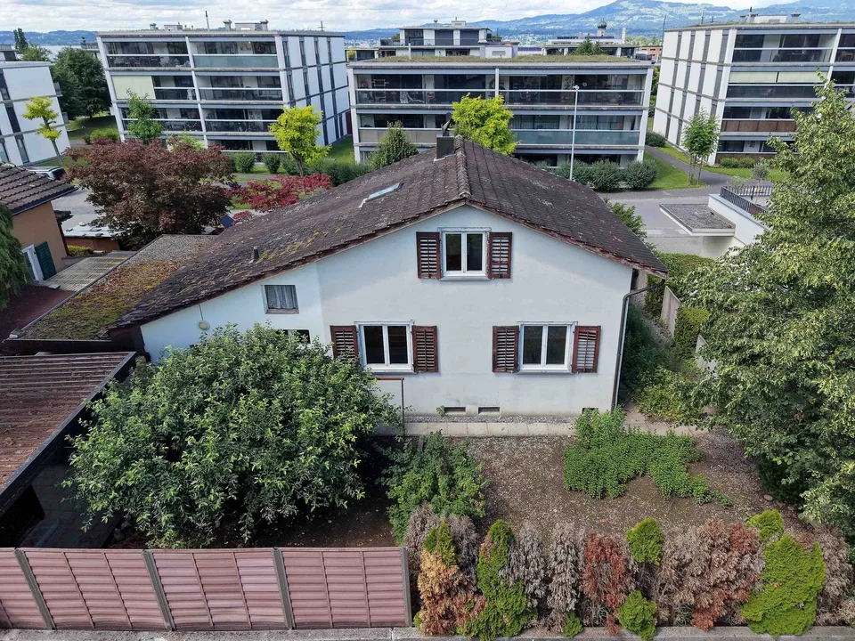 Casa unifamiliare – indipendente, ricca di potenziale, ideale per le famiglie