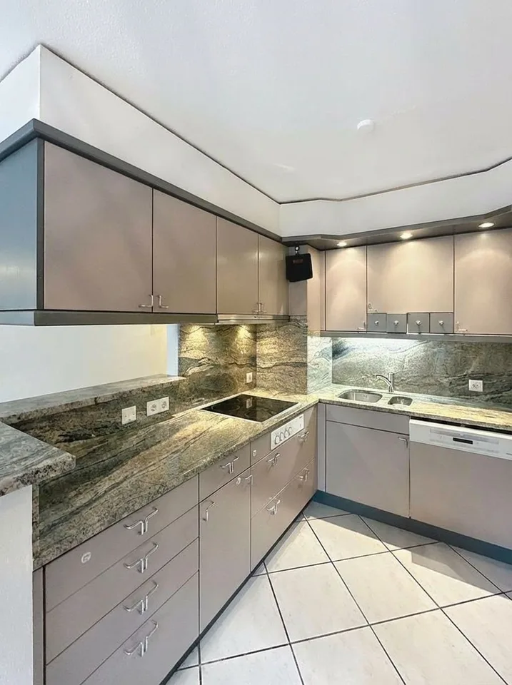 Appartement de 3,5 pièces avec balcon à proximité de Fribourg