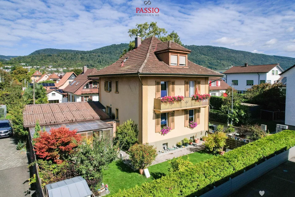 Maison multifamiliale polyvalente avec potentiel à Biel/Bienne