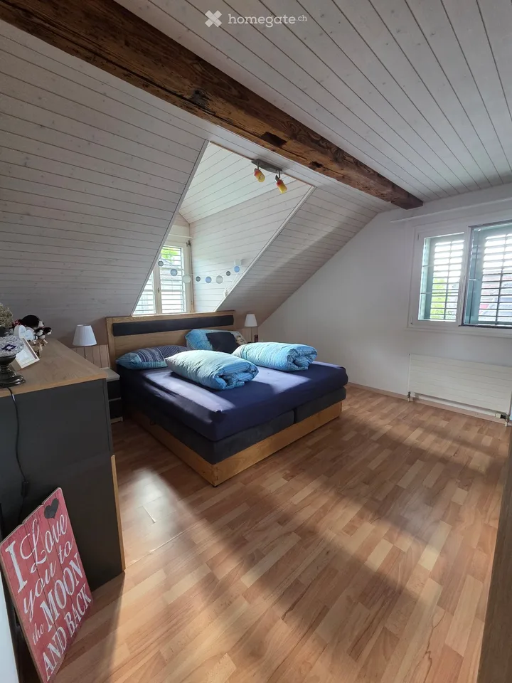 Appartement en mansarde central et lumineux