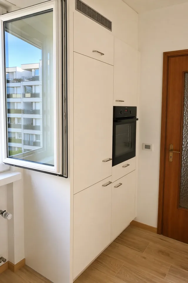 2.5 locali, ristrutturato, balcone e box privato, Paradiso (AV094 – PPP 9)