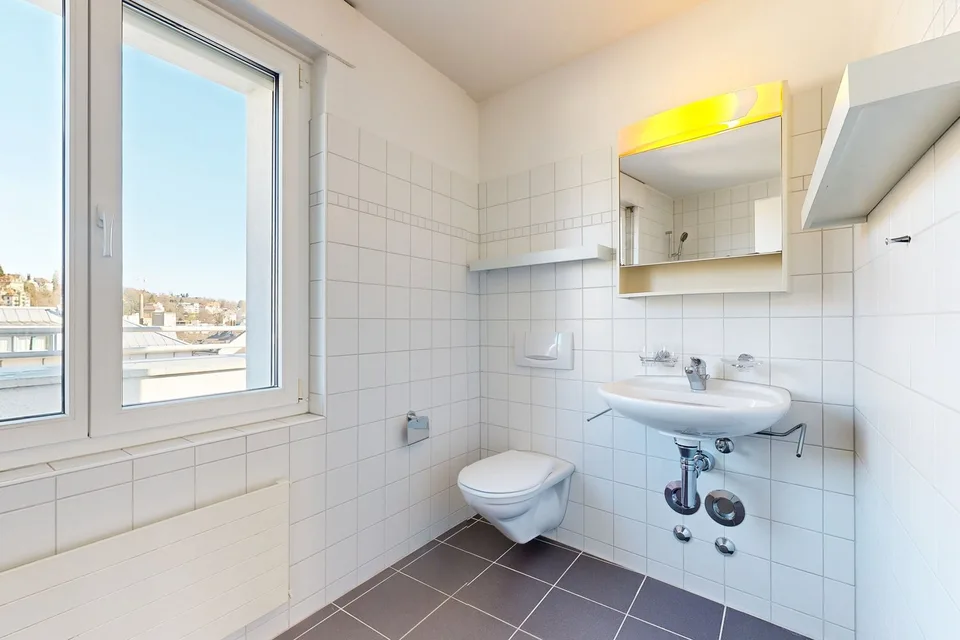 Living in the heart of the city - spacious wellness oasis!