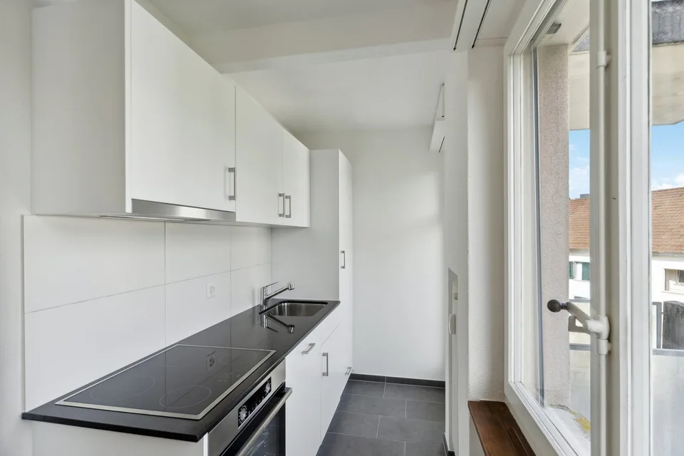 Studio accogliente con balcone