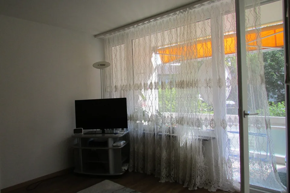 Appartamento di 2.5 locali con balcone a Bern-Bethlehem