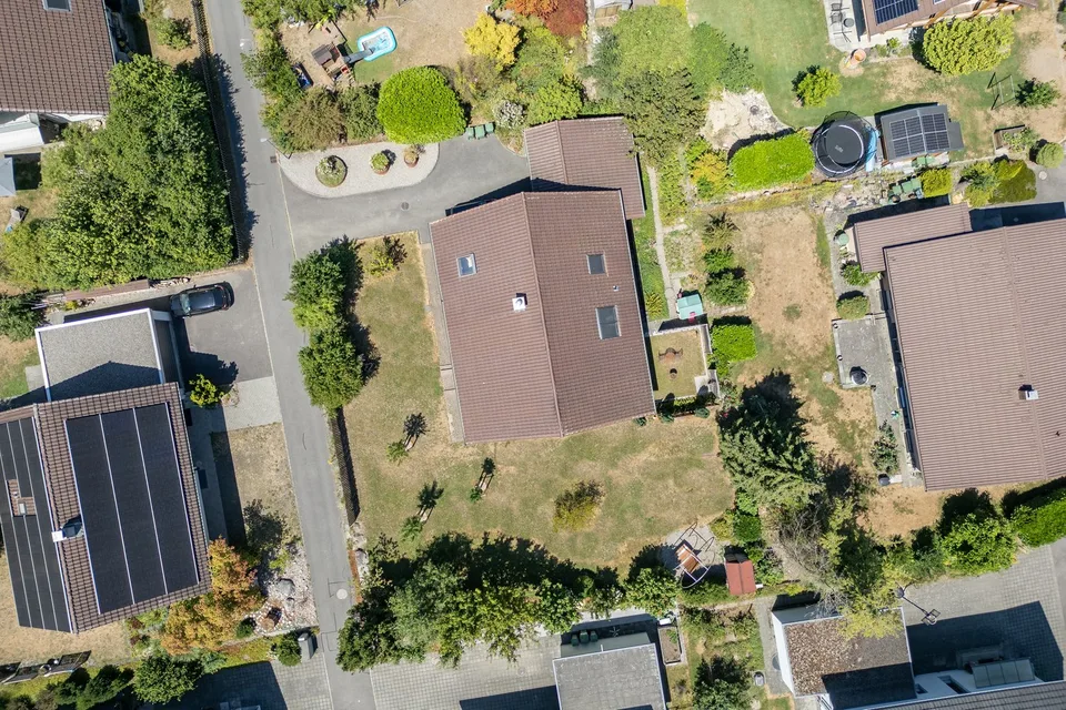 Paradis familial avec beaucoup d'espace dans un environnement calme
