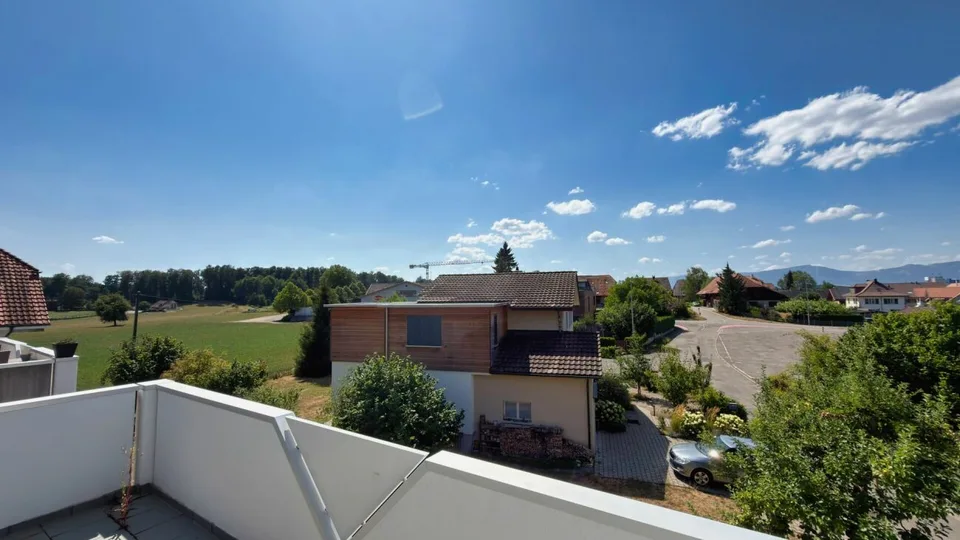 Vivre avec une vue - spacieux appartement-maisonnette avec galerie et balcon ensoleillé