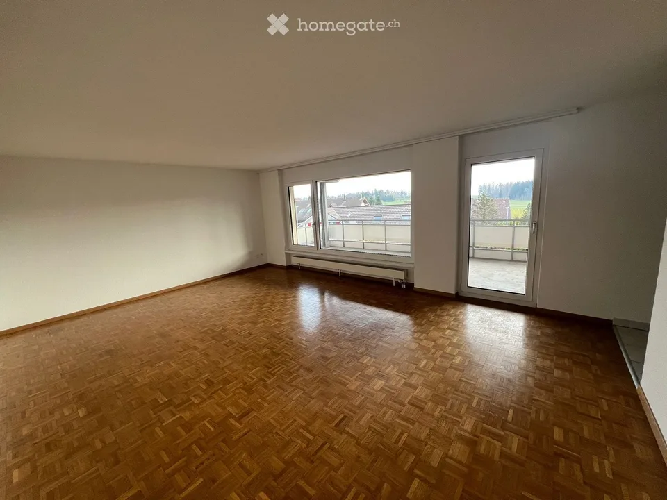 Appartement 4.5 pièces avec balcon à Oberwil-Lieli
