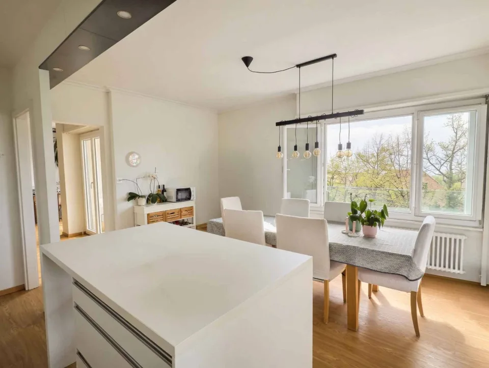 Exclusivité à Chailly centre  Lumineux 3.5 pièces spacieux et paisible -
