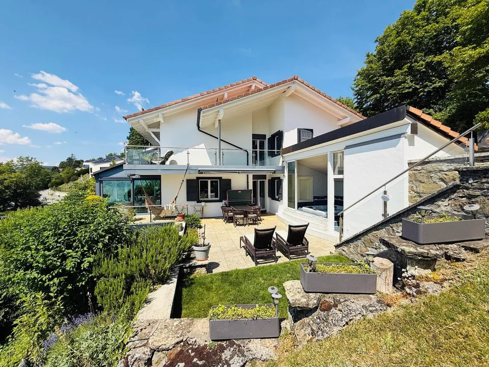 Spacieuse villa familiale avec une vue imprenable