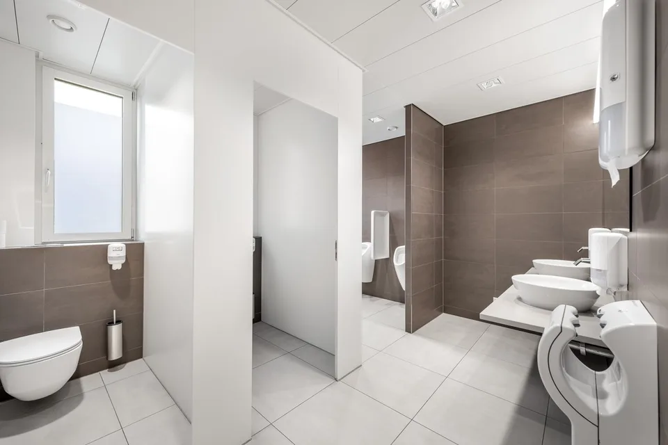 Spazio studio ufficio con terrazza nella costruzione del pre-inquilino (rinfrescato) – foto 6 di 6