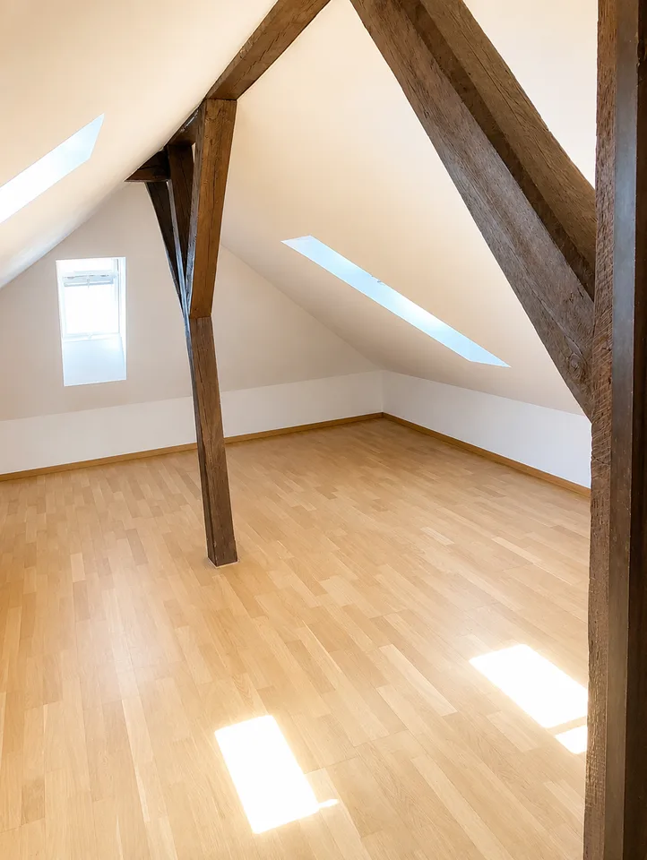 Charmante 4-Zimmer-Wohnung mit Balkon an ruhiger Lage in Riehen
