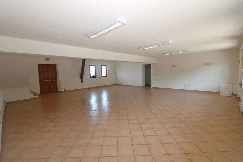 Bureaux-Locaux au coeur de la campagne genevoise