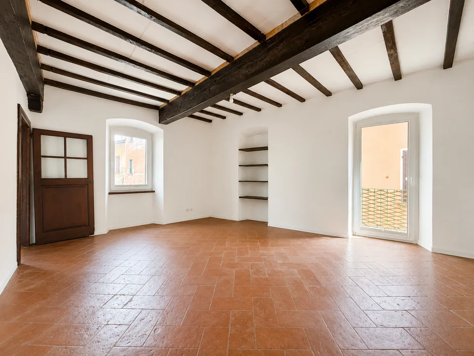 Miete: Gemütliche 2.5-Zimmer-Wohnung im historischen Kern
