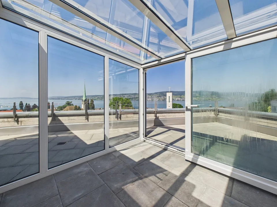 Vivere con vista panoramica sul lago: Appartamento spazioso 5,5 locali con terrazza XXL