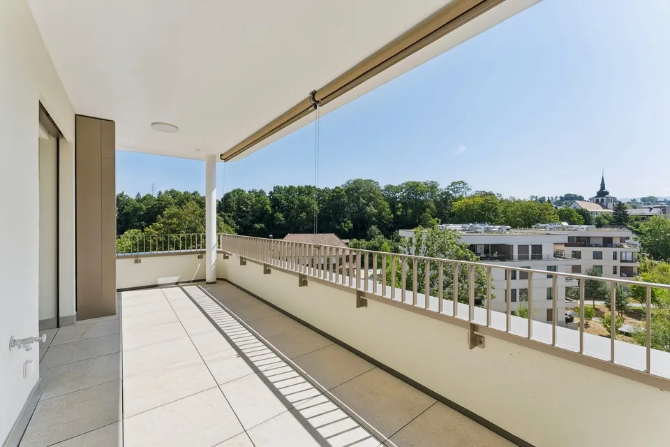 Helles Apartment im letzten Stock