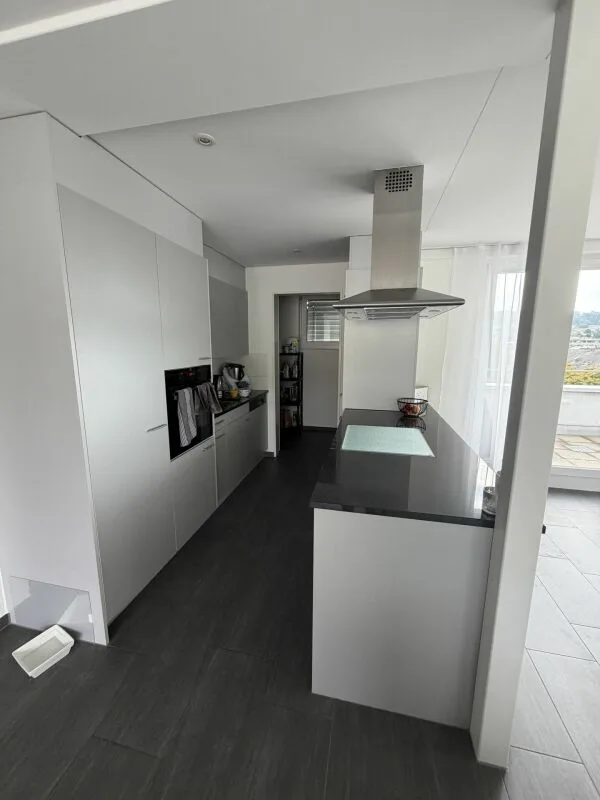 Hier wohnt das Wow - 4.5-Zimmer-Attika in Hausen - Wohnen über den Dächern mit Stil