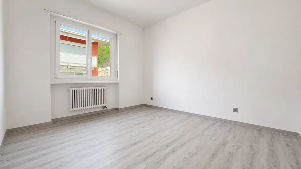 FINO A 3 MESI GRATUITI - 3.5 Locali rinnovato a Lugano con piscina condominiale
