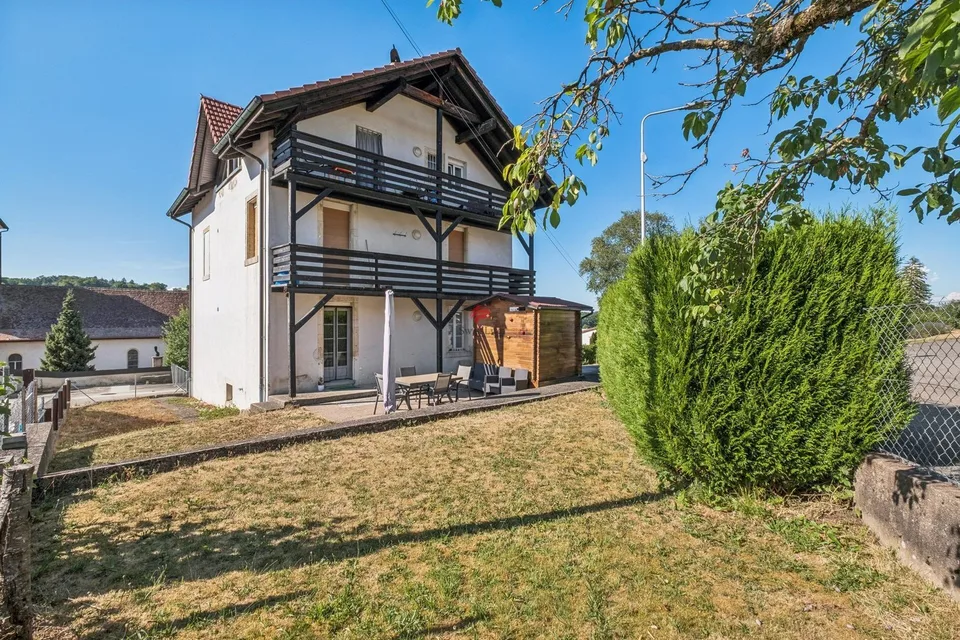 Immeuble de trois appartements loués