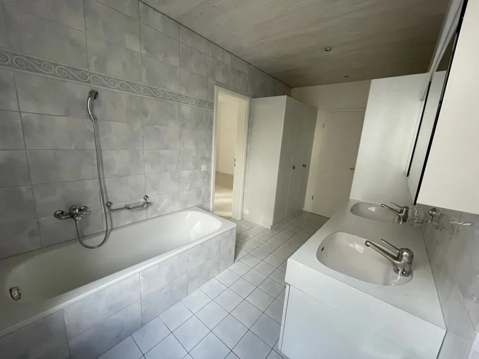 Bel appartement 5 pièces à Bern/Eigerplatz à louer !