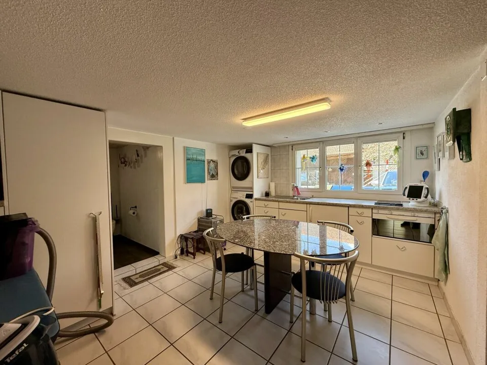 Propriété unique avec espace commercial, jardin paradisiaque et potentiel d'expansion – photo 16 sur 23