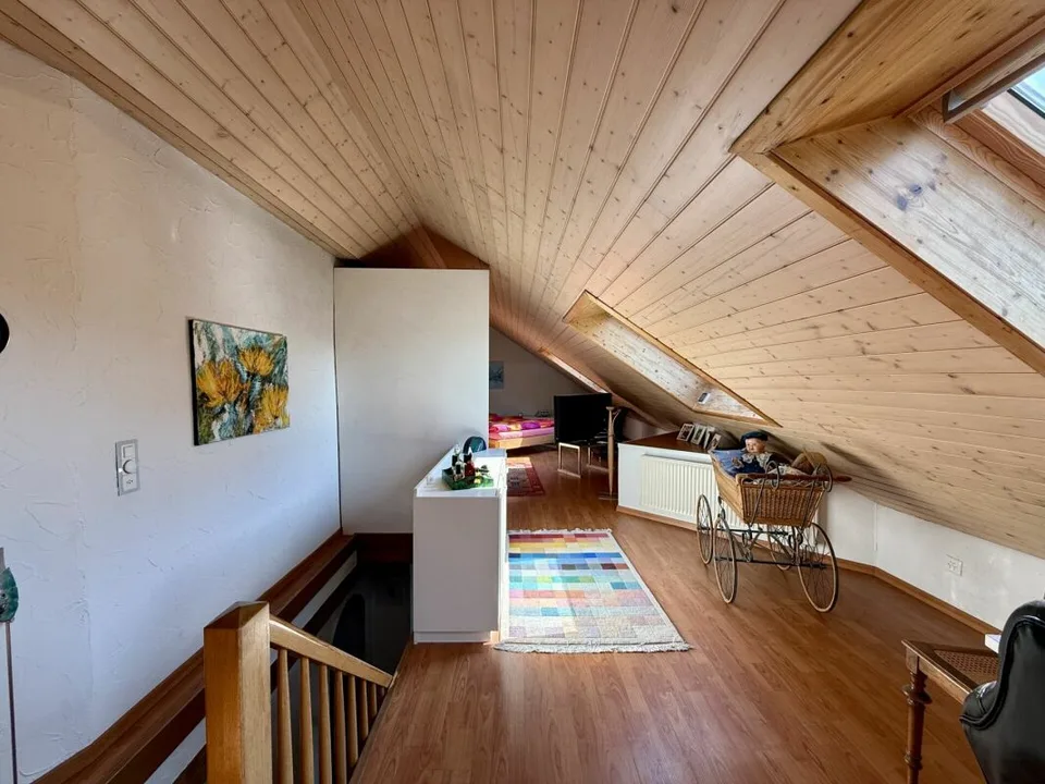 Propriété unique avec espace commercial, jardin paradisiaque et potentiel d'expansion – photo 17 sur 23